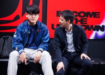 HLV kkOma kiệm lời khen cho Gumayusi và “cần theo dõi thêm”